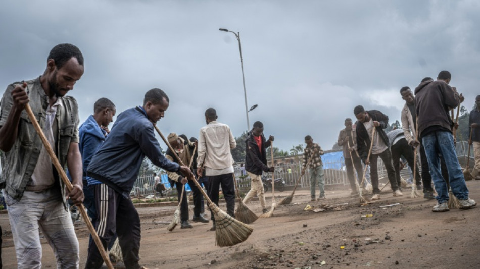 Les Ethiopiens ont commenc&eacute; &agrave; voter pour les l&eacute;gislatives, raz-de-mar&eacute;e attendu du parti du Premier ministre Abiy Ahmed