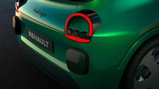 O novo Twingo e-tech est&aacute; na linha de partida